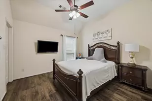 2803 Field Hollow Dr, Pearland, TX 77584 - Photo 19