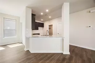 422 Tejas Vlg Pkwy, Beasley, TX 77417 - Photo 3