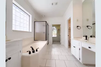 201 Rosemary Lane, Lake Jackson, TX 77566 - Photo 11