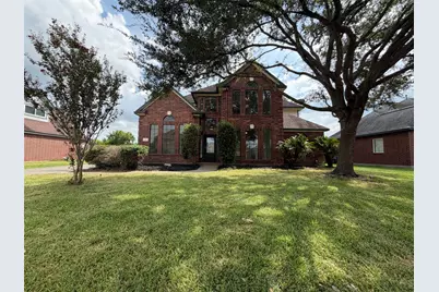 201 Rosemary Lane, Lake Jackson, TX 77566 - Photo 1