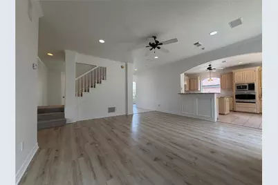 201 Rosemary Lane, Lake Jackson, TX 77566 - Photo 3