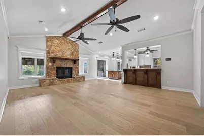 1614 Crestmont Street, Wharton, TX 77488 - Photo 7