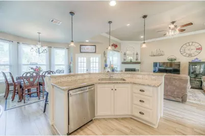 293 Twin Magnolia, Onalaska, TX 77360 - Photo 9