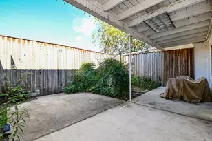 2700 Bellefontaine St, Houston, TX 77025 - Photo 21