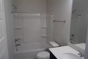 11893 E Gate Dr, Willis, TX 77318 - Photo 13