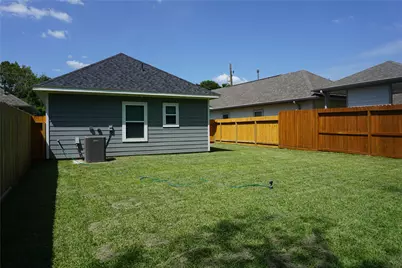 11893 East Gate Drive, Willis, TX 77318 - Photo 23