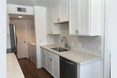 2750 Holly Hall Street #1907, Houston, TX 77054 - Photo 7