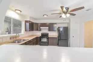 16126 New Field Dr, Houston, TX 77082 - Photo 5