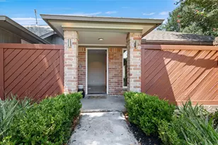 12414 Rockampton Dr, Houston, TX 77031 - Photo 5