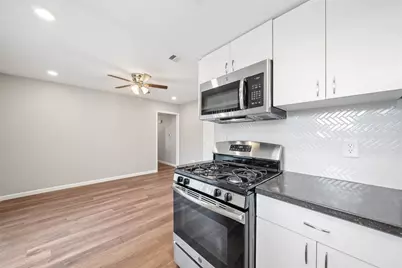 12203 Ryewater Drive, Houston, TX 77089 - Photo 11