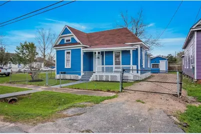 2205 Sumpter Street, Houston, TX 77026 - Photo 1