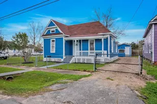 2205 Sumpter St, Houston, TX 77026 - Photo 1