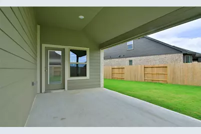 22206 Mount Whitney Road, Waller, TX 77484 - Photo 23