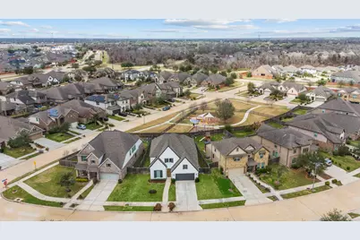 10807 Bouldin Creek, Missouri City, TX 77459 - Photo 3