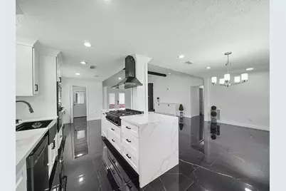 9114 Tooley Drive, Houston, TX 77031 - Photo 15