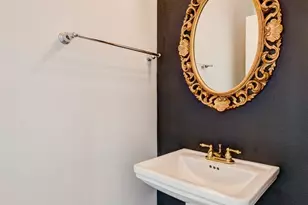 1124 W Dallas St, Houston, TX 77019 - Photo 13