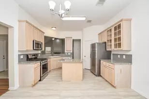 10614 Sunswept Fields Ln, Houston, TX 77064 - Photo 9