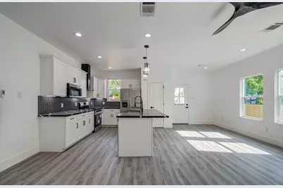 6531 Rosemary Lane #B, Houston, TX 77016 - Photo 9