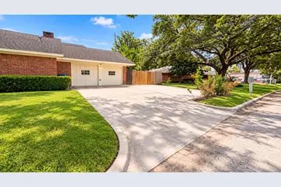 3102 Newcastle Drive, Houston, TX 77027 - Photo 23