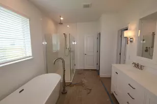 12906 Old Fashion Cir, Mont Belvieu, TX 77535 - Photo 9