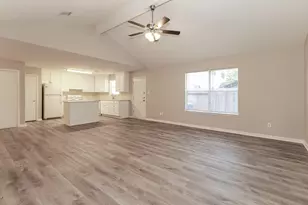 16360 Hidden River Ct, Conroe, TX 77302 - Photo 5