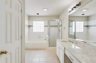 12565 Piping Rock Dr, Houston, TX 77077 - Photo 9