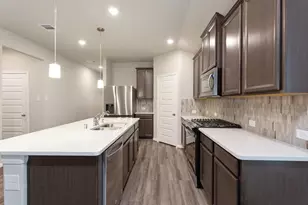 6915 Lebec, Rosharon, TX 77583 - Photo 5