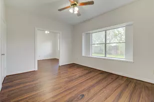 308 N Ranch House Rd, Angleton, TX 77515 - Photo 19