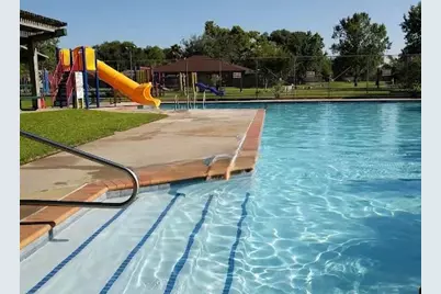 308 N Ranch House Road, Angleton, TX 77515 - Photo 37