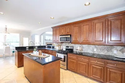 2213 Jernigan Ford, Dickinson, TX 77539 - Photo 15