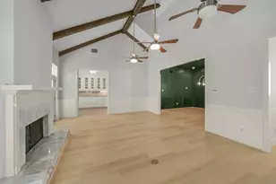 2423 Nantucket Dr, Houston, TX 77057 - Photo 7