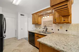 15916 Seahorse Dr, Houston, TX 77062 - Photo 15