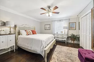 7555 Katy Fwy Freeway, Houston, TX 77024 - Photo 13