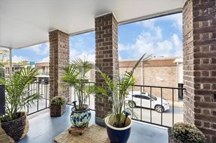 7555 Katy Fwy Freeway, Houston, TX 77024 - Photo 17