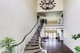 7555 Katy Fwy Freeway, Houston, TX 77024 - Photo 27