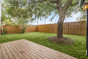 11319 Wickersham Ln, Houston, TX 77077 - Photo 23