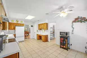 104 Braeburn Cir, Kerrville, TX 78028 - Photo 11