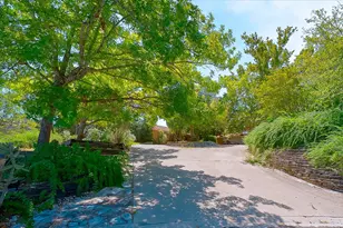 104 Braeburn Cir, Kerrville, TX 78028 - Photo 5