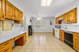 104 Braeburn Cir, Kerrville, TX 78028 - Photo 9