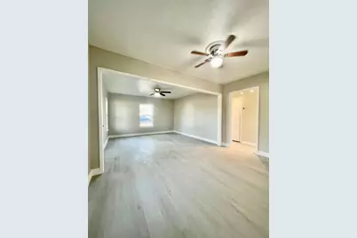 5220 E Parkway Drive, Beaumont, TX 77705 - Photo 9