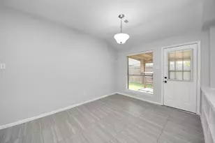 8322 Adler Lake Dr, Houston, TX 77083 - Photo 17