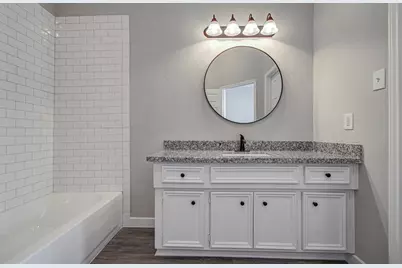 16555 Pentonshire Lane, Houston, TX 77090 - Photo 17