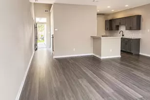 16555 Pentonshire Ln, Houston, TX 77090 - Photo 5