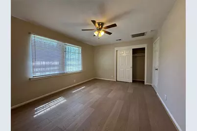 5125 Ricky Street, Houston, TX 77033 - Photo 9