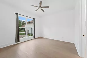 16015 Bridges Fairway Ln, Houston, TX 77068 - Photo 11