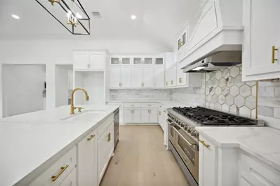 16015 Bridges Fairway Lane, Houston, TX 77068 - Photo 9