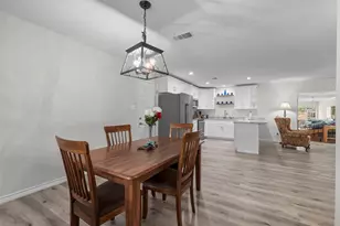 209 Summit Dr, Conroe, TX 77303 - Photo 9