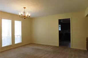 4 Kingsley Ct, Conroe, TX 77304 - Photo 5