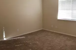 4 Kingsley Ct, Conroe, TX 77304 - Photo 13