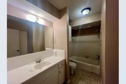 7714 Renwick Drive #K107, Houston, TX 77081 - Photo 9